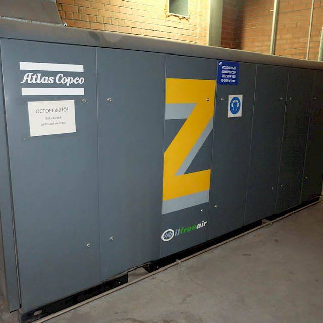 Compresor de aire Atlas Copco ZR 250 FF libre de aceite 41.5 m3 / min a 8.6 bar