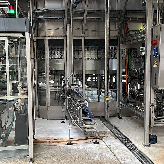 2017 - Ultra Clean Filling Line KHS 35000 bph for carbonated and noncarbonated soft drinks in PET bottles