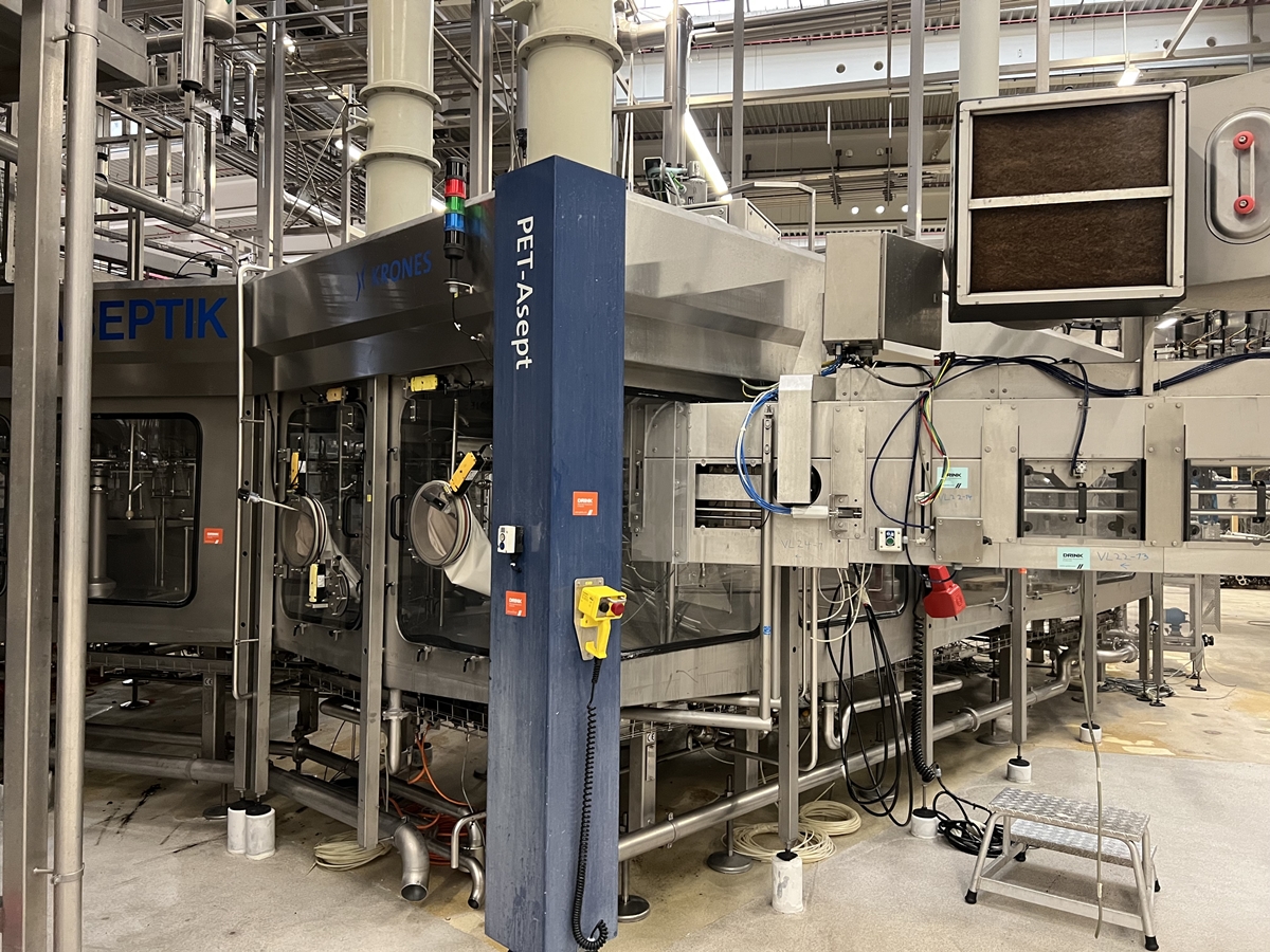 2009 г. - Линия Krones Wet Aseptic PET, 36000 бутылок в час для негазированных и газированных напитков