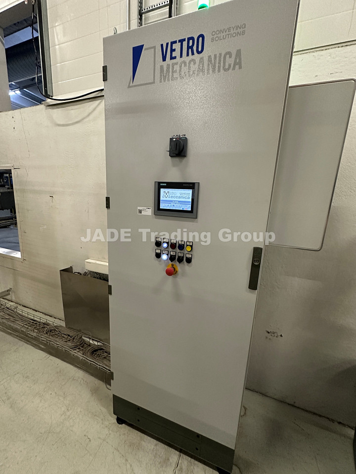 PET Bottle Production and Transportation Line With 2 SIPA SFL 4 Blow Moulders and VETRO Air Conveyor Line