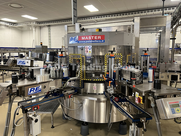 Rotary Labelling Machine P.E. Labellers MASTER 1120-20T